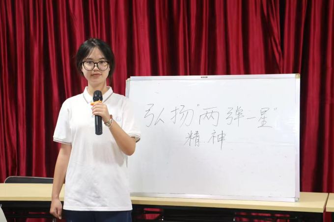 �������顱 ʵ�������������壬���ഺ֮������������ˡ�