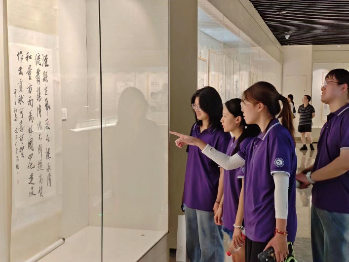 ����ӳ�Ž�ֽ�ϳн���