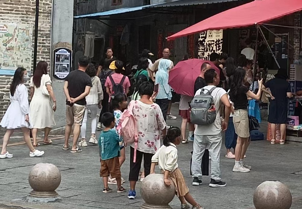 �ϲ�ѧ�Ӹ��桰��쭡�̽���ţ��龿Ӱ��������ģʽ