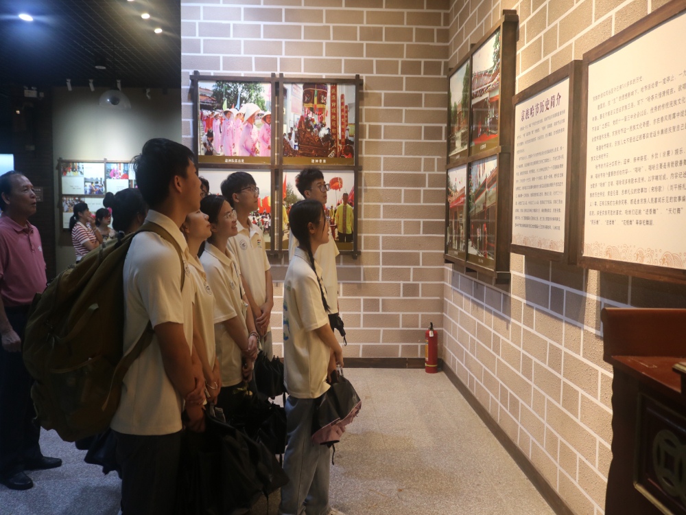 �Ļ��屦�貶�Ŀ����������ʵ�����ھ��岩��ݵ��Ļ�ʢ��