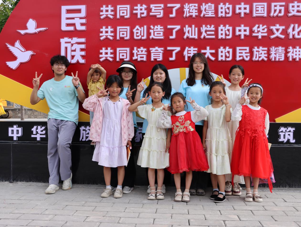 �ഺ������ | ��������ͬ�С�������ɫ�����뻶�ֻ�����������ͯ����