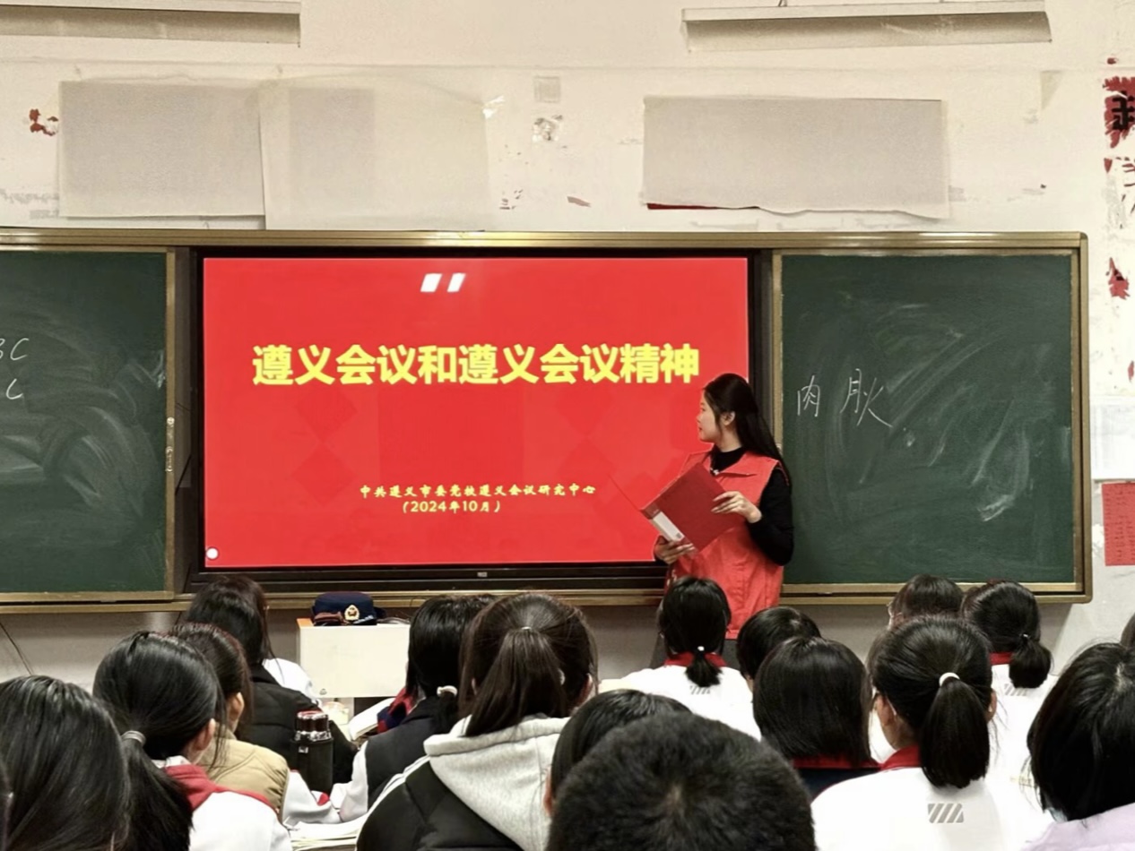 ɫ캽ͨռ