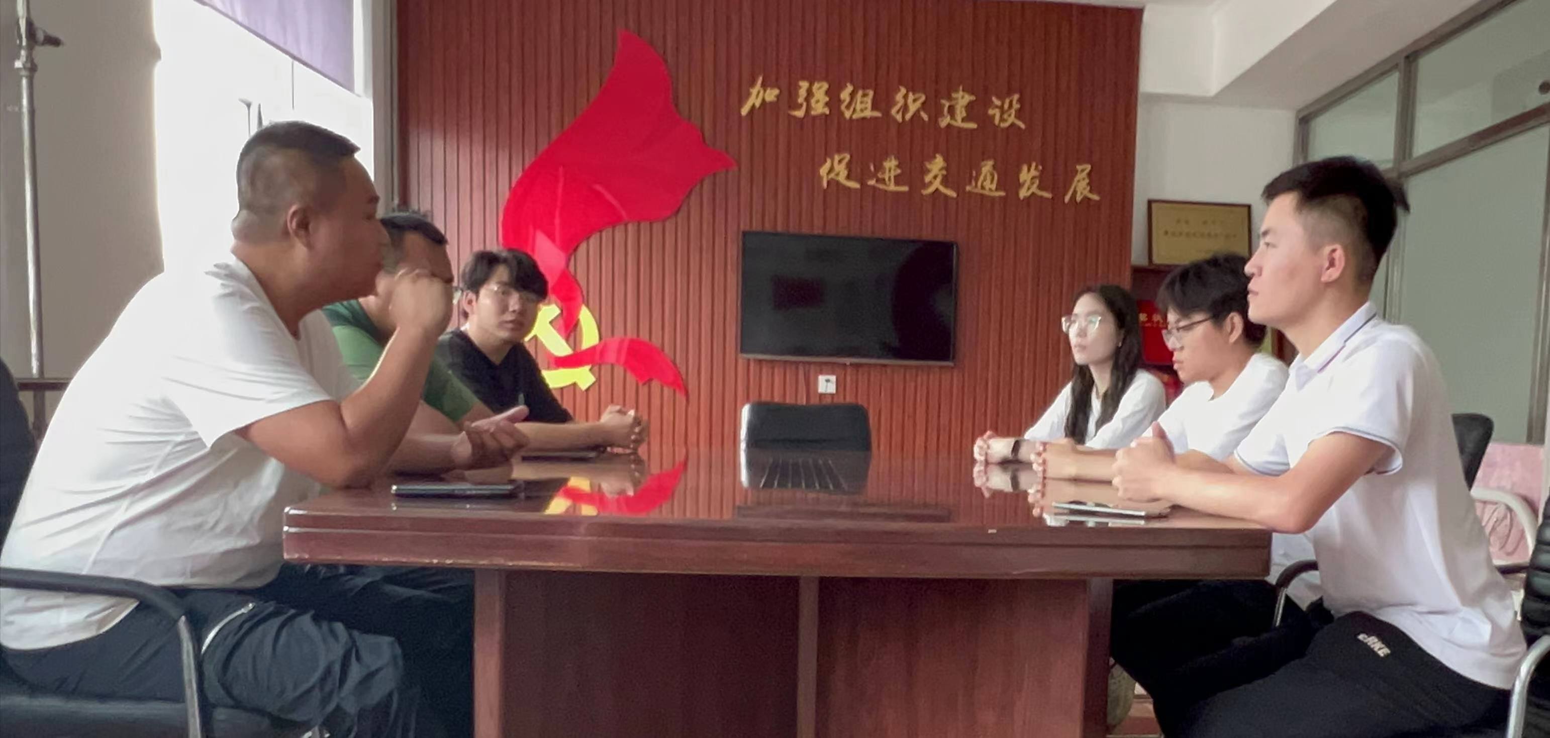 ���������������ͨ����֣��ƽ�ũ����������ɫ��ͨ��չ