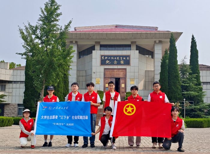 ���к�ɫ����������ս���񡪡���������ʵ�����߽�����ɽ������װ��������