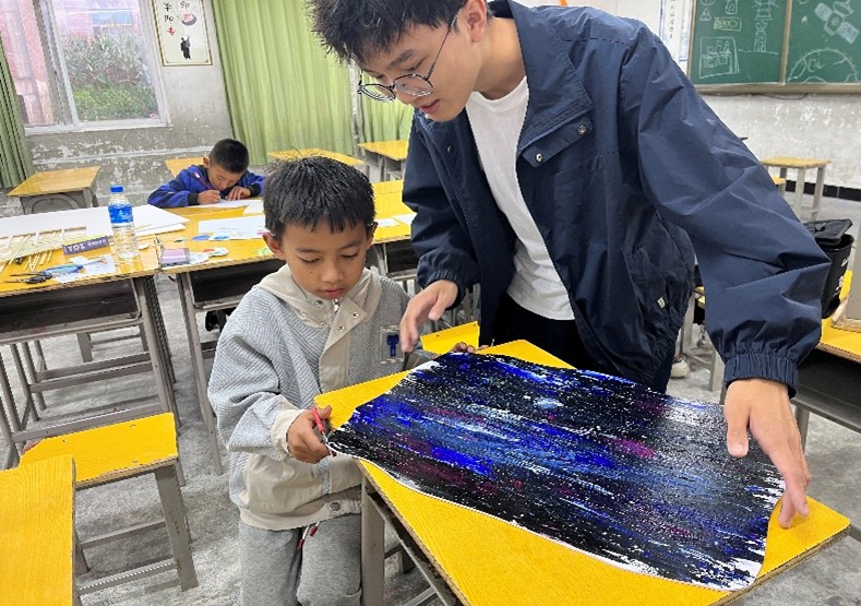 �ϲ��������ѧԺ��;ͬ��֧�̶�������Ԫ������³ɳʫ�ϣ��Сѧ��չ���������ֹ��Σ��������԰Ϊ����