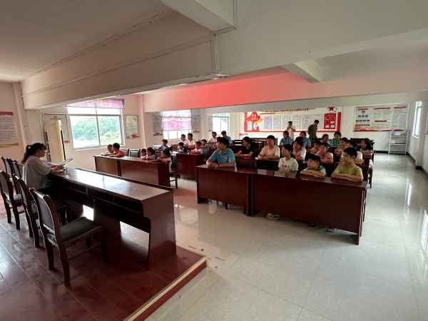 ��ͯ�����ؽ��棬���ڰ�ȫ��ɳ�