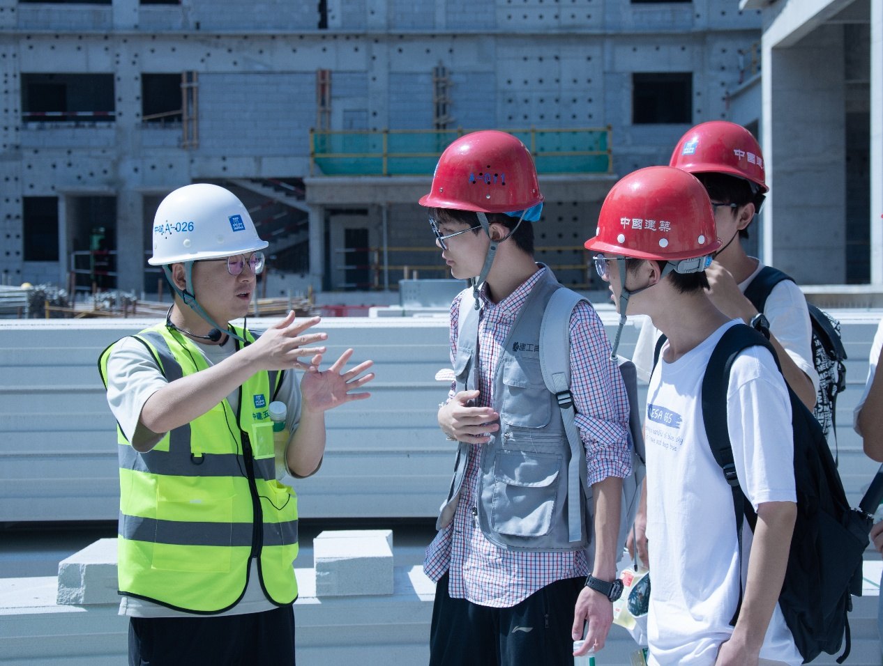 ������ѧ��Ѱ��ɫ���� ����������ʵ�����߽�ʩ���ֳ� ��֪רҵ��չǰ��