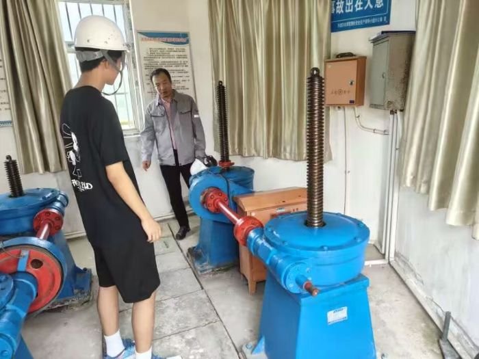 �ŶӲι�ˮ��Һѹ�豸  �������