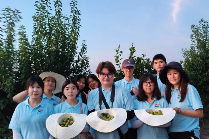 �ഺ�����������