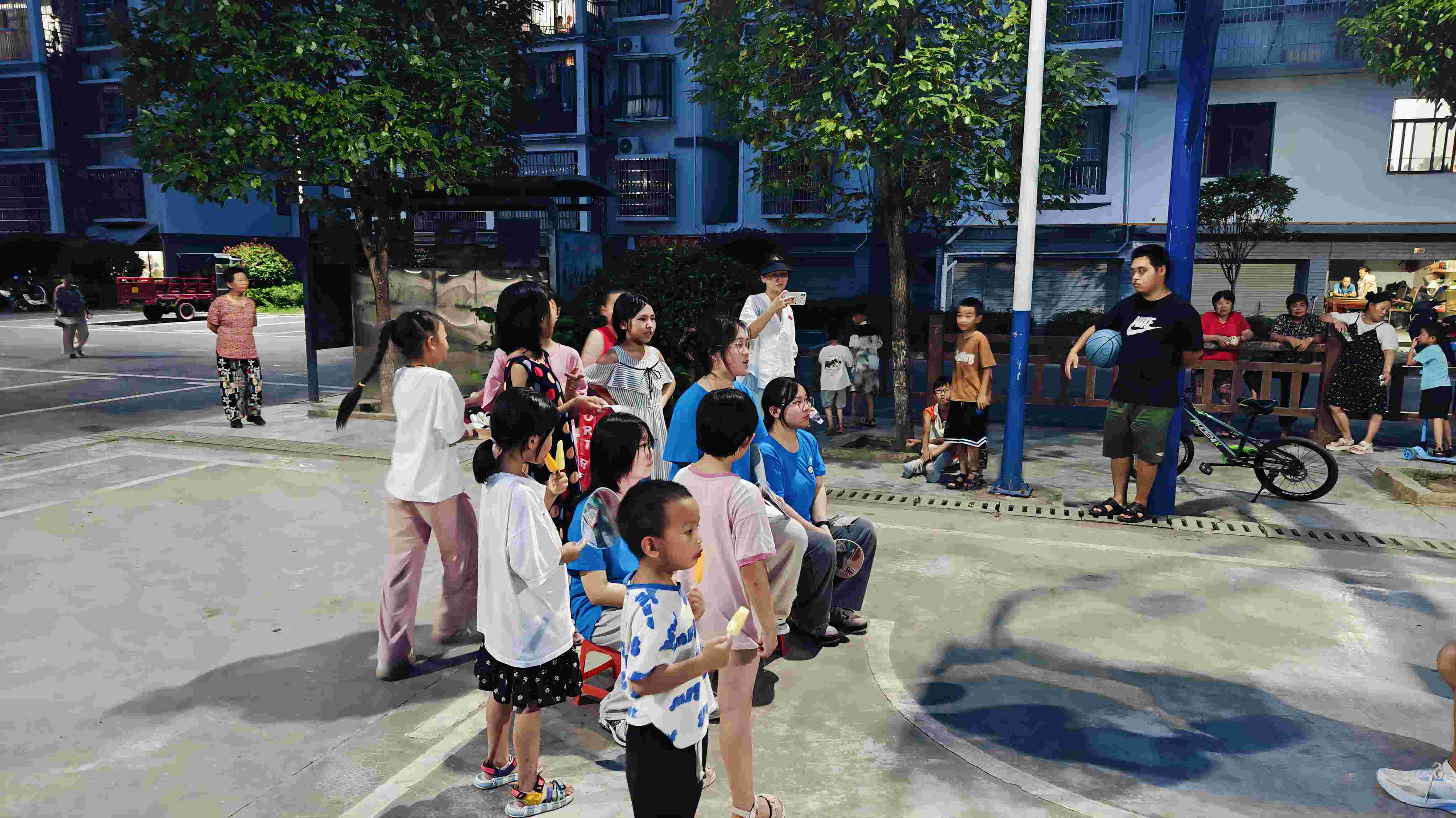 �����������ʷ׳ʣ��ػ�ͯ������δ��