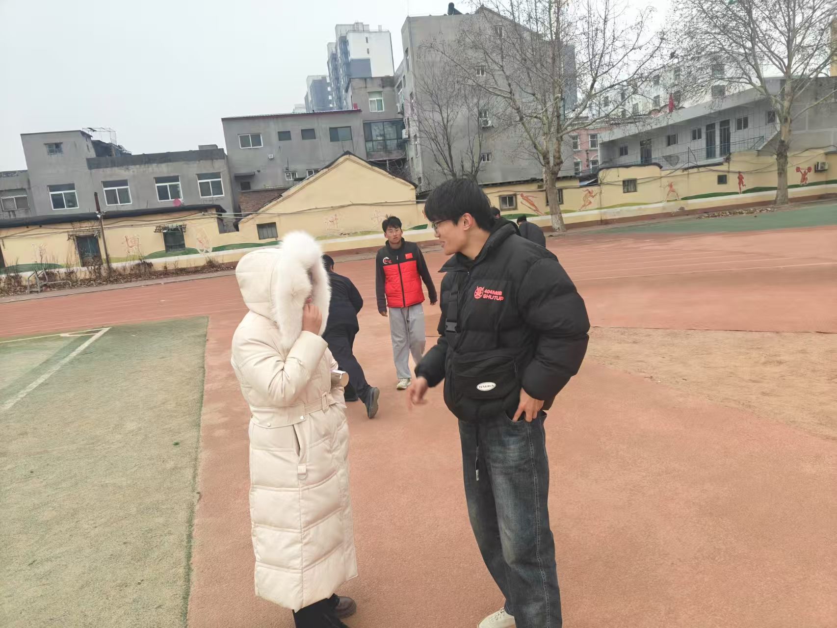 ˮĸУ飬˼