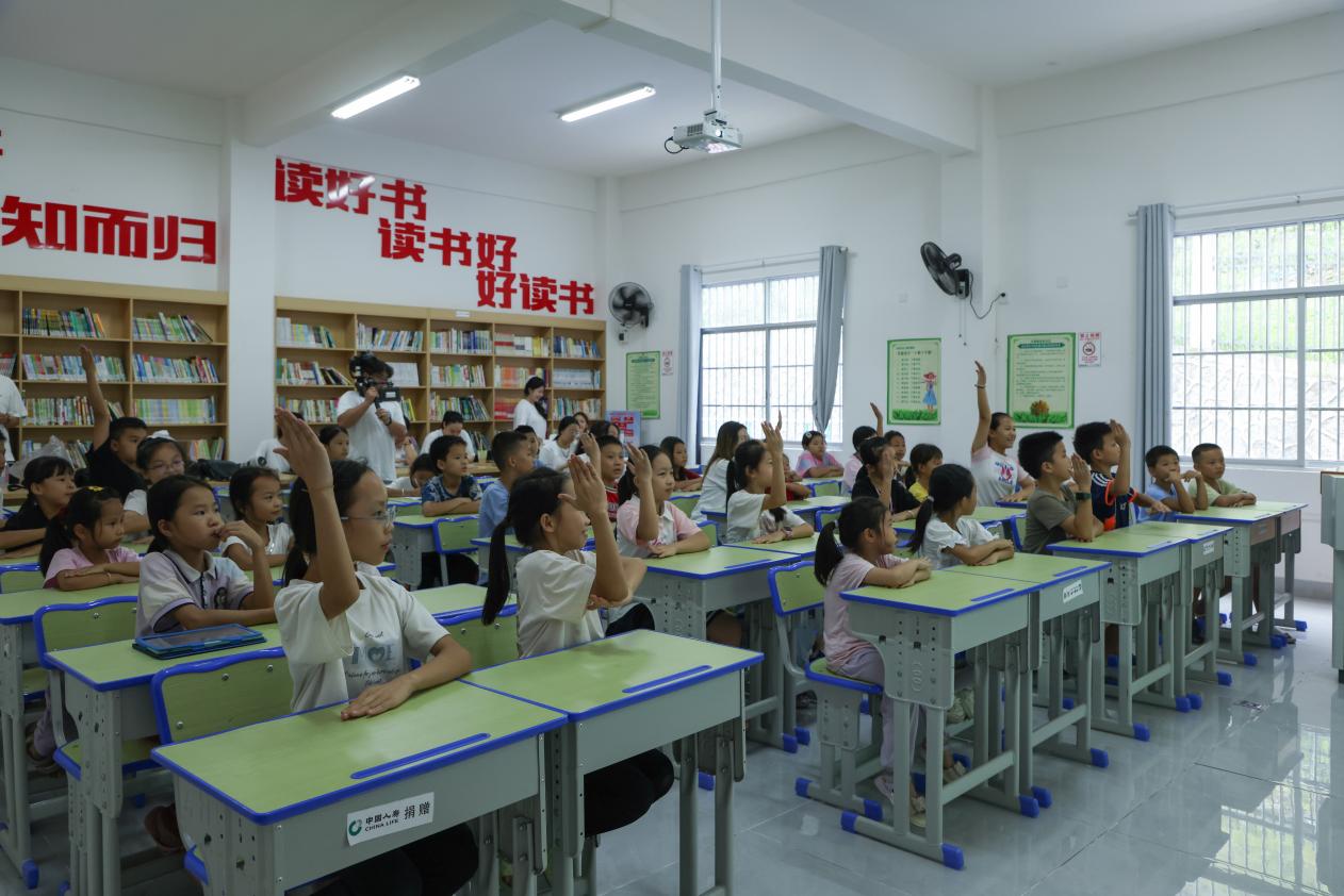 ֪ʶ��ƴ������ʰ�ġ�������Ϸ��������ѧ��Ϊ����ѧͯ���조��λһ�塱�ɳ����