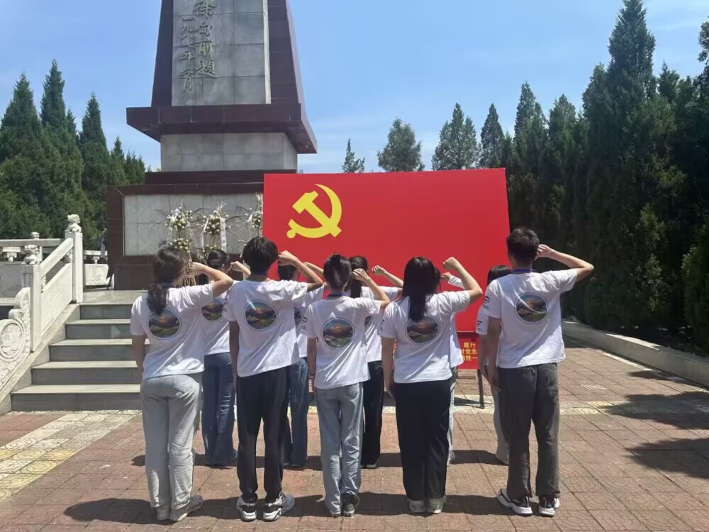 ߽ɫС׷Ѱɫ