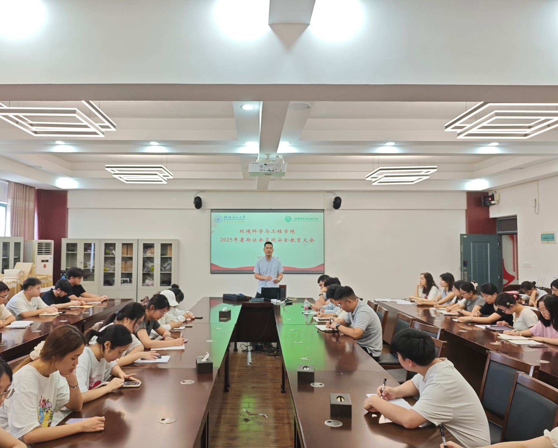 �����ഺʵ��������������ѧ ����ˮƽ½��������Ϊ�� ʵ���žٰ� �������硱 ��ѵ��