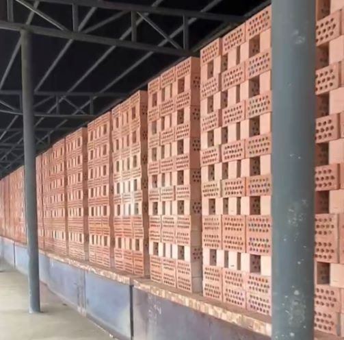 ʵ�ؿ�������ש��ת�ͣ�������������¶���