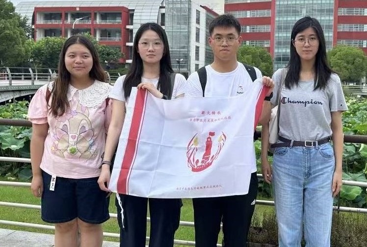 �������Ͷ������£����ʼ�ʱ�ɵ��顱н��ʵ����᪻ƽ�������������С�ֶ�̽Ѱ�Ϻ���ҽҩ�����