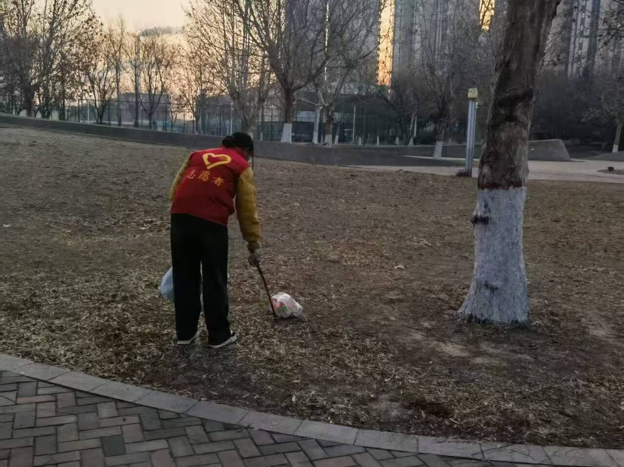 ػ̬֮ɫ