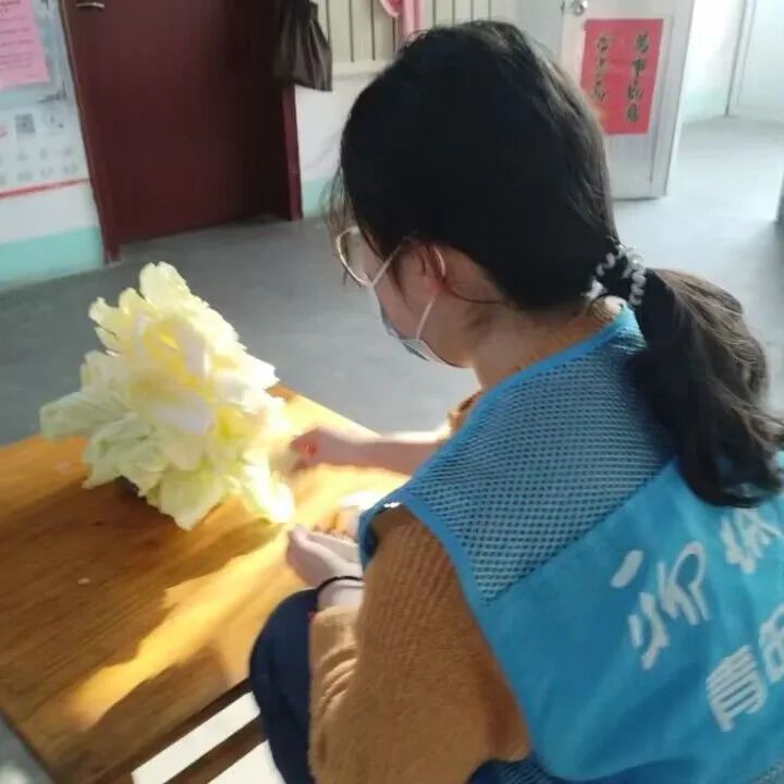 ů ʳů