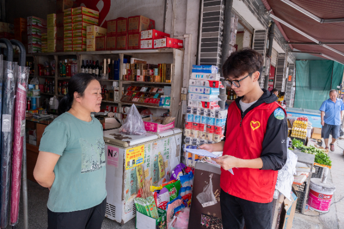 ��ǧ�򹤳̣��ǽ�ѧ��ִ�ഺ֮�ʡ��桱�������Я�ͼ��Ļ�Զ��