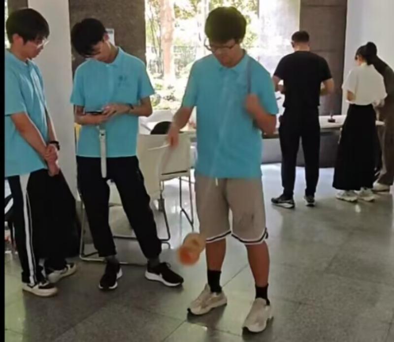 ����������������ת�䣬����ǧ���Ļ��ǳ�