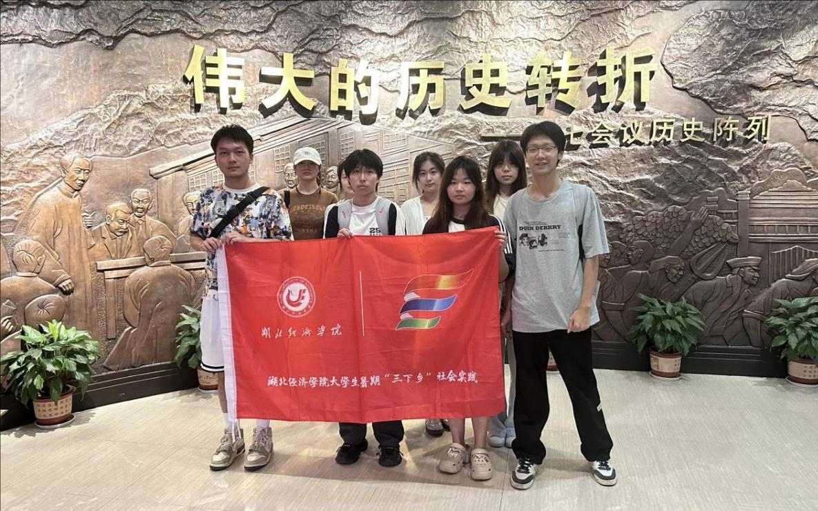 ɫĻģ̽úɫ㼣 