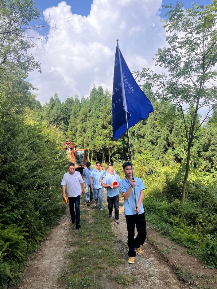 �Ͻڹ�ҵְҵ����ѧԺѧ�������磺����Ѳú���ܱߣ����ε��ʰ�ȫ�ߡ�