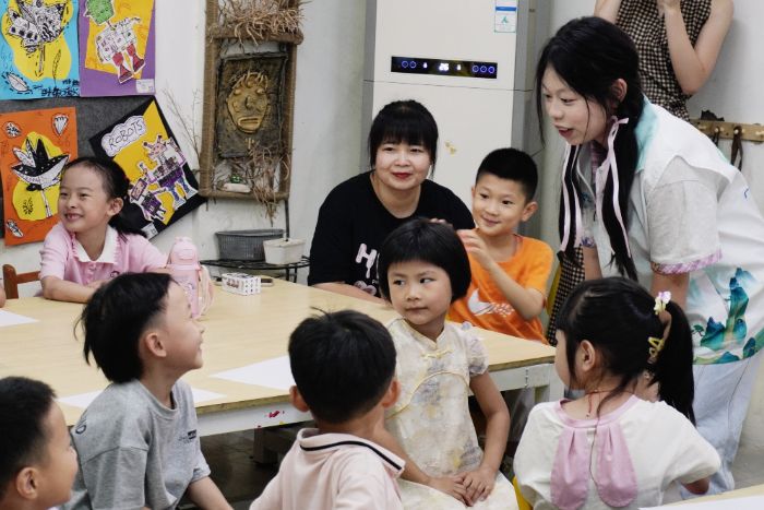 ���鱴��ͻ����| ͯ����Σ����Ϸ绪