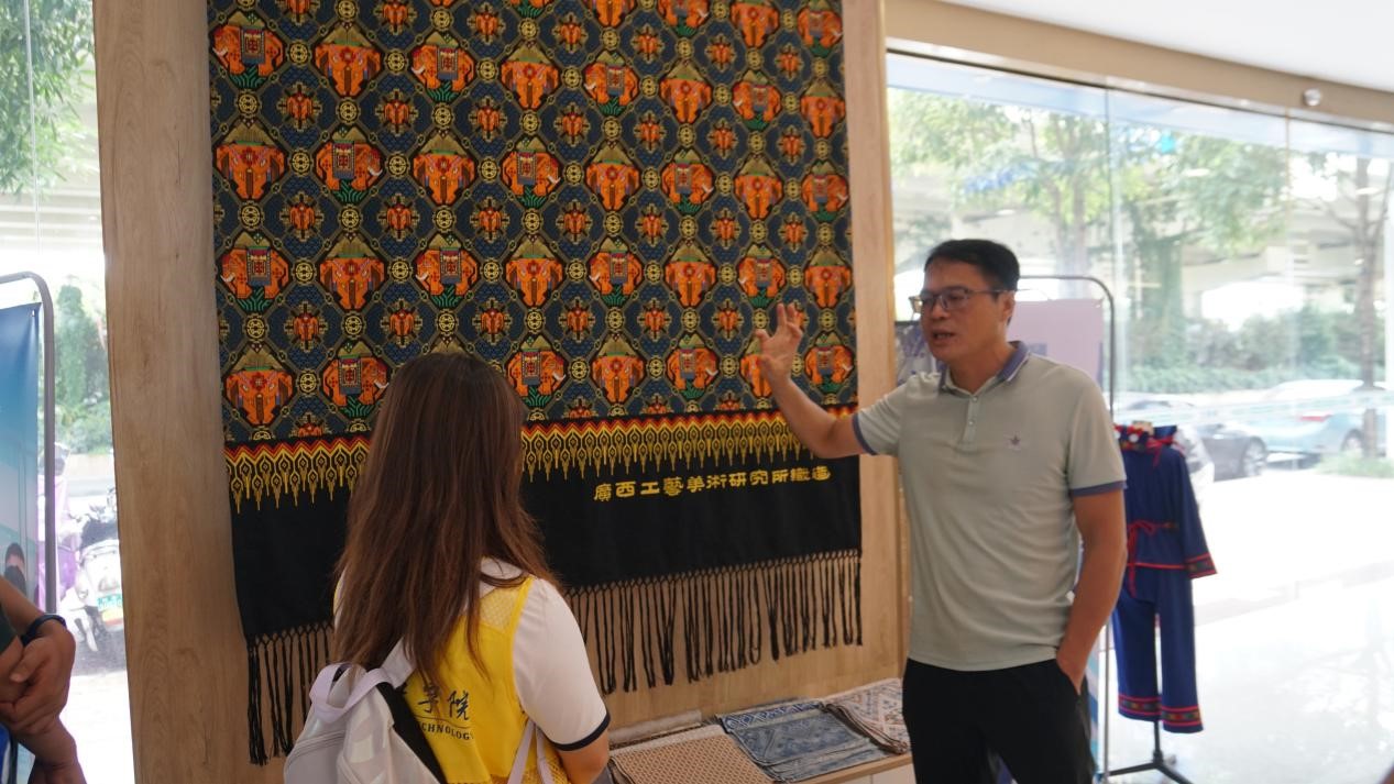 ����ѧ�Ӹ��������������о�Ժ��չ�����ж�