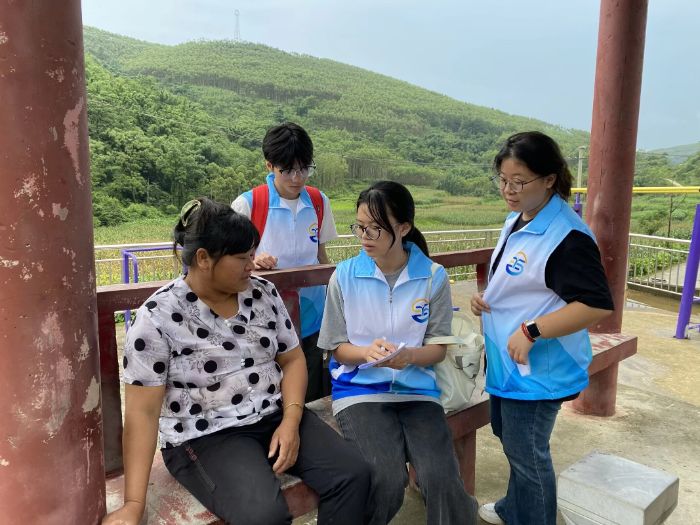 ���ո���������� �ഺ����׳������ ��������ְҵʦ��ѧԺ2025�ꡰ��������������ˡ��������ʵ��ר���ж���ʵ