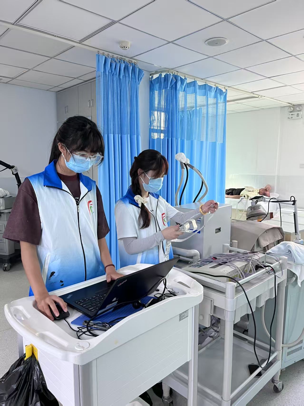 ҽ·���ף���ů���