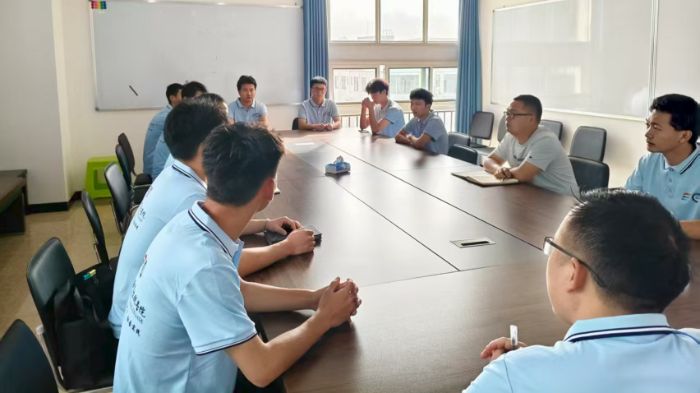 ȼ�������磺ú̿���ܣ�����ǭ̿��չ�¿�Խ