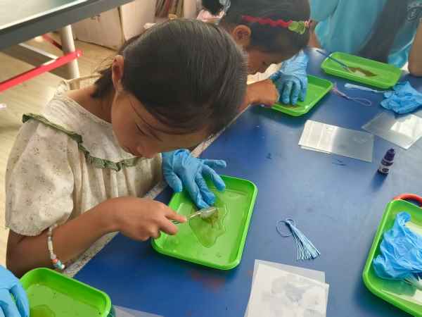 ��ͯ������ů�ӣ�Ҷǩ�ķ缾����