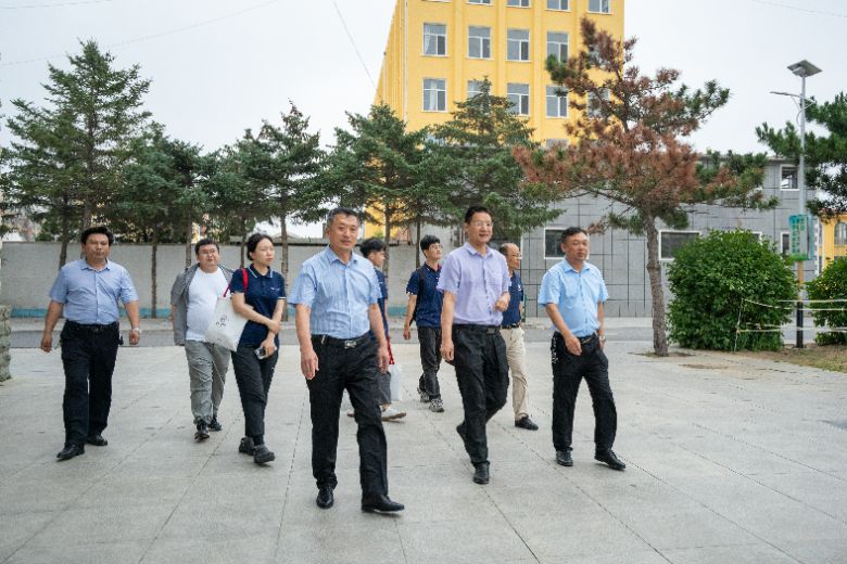 实地走访校园 胡梓轩摄