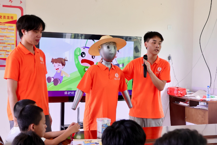 �ػ��ɳ���ɫ��������ȫ���� ������Ϫ�ش塰����ϵ�ǣţ�����ů�Ŀ�չ