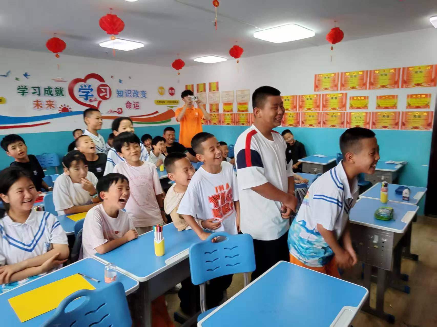 ��ǣ����ͯ����ů����