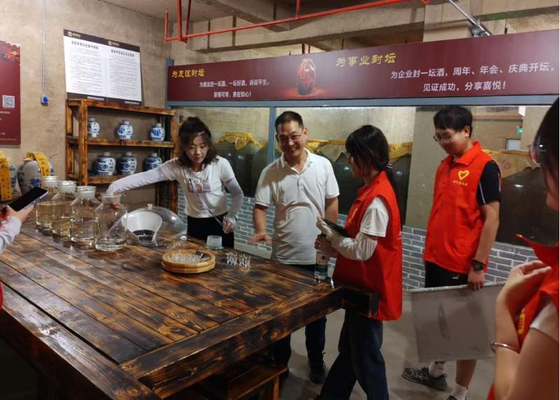 �ഺ����������ˡ����·�ѧ�Ӽ���ʵ����д���˴��