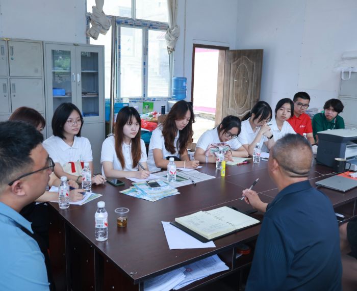 ����ѧ�Ӹ���ʩ��Ӫ���������ɫ��չ