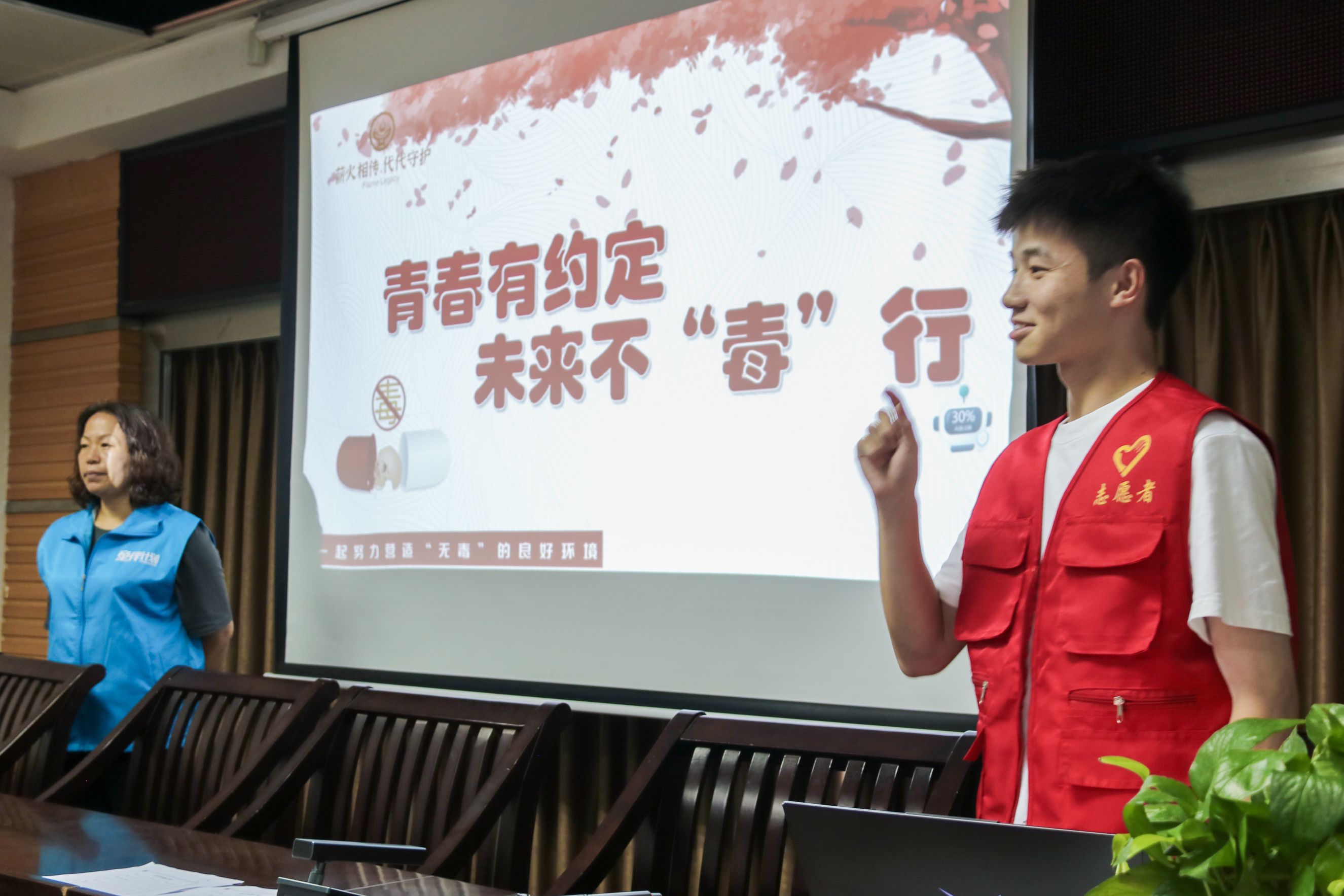 ��н���ഫ �����ػ���ʵ�������ڽ�������