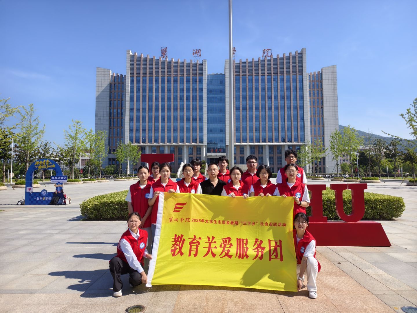 ������ �������͡�Ҷ��ƽ��ʦ���ж�ڹ����ʱ�������Ҿ���