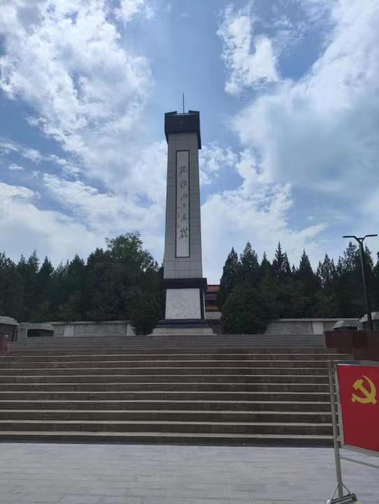 ɽʦѧɫ㼣жзɫ
