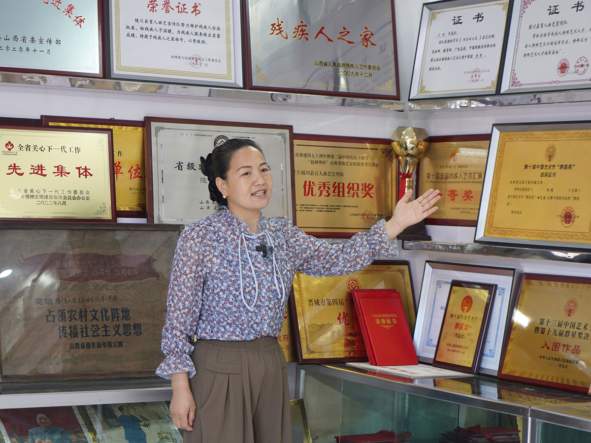 �մ�ѧ�ӷ��Ӵ�ýרҵ���ƣ������괨�ְ����Ļ�