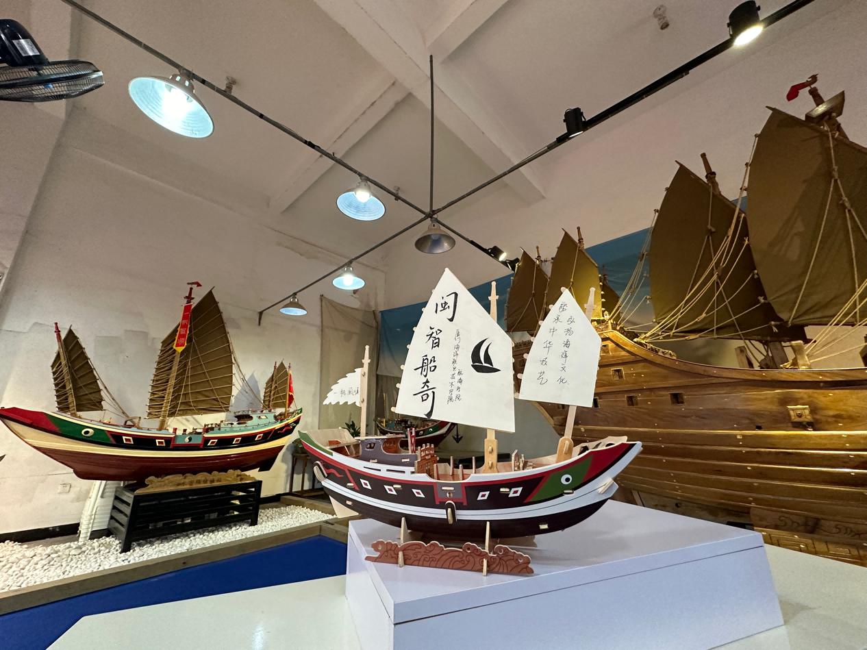 ���������л����������ﺣ���Ļ������ź���ְҵ����ѧԺ�����ǡ������桱ʵ���Ӹ�Ȫ�ۿ�չ���ʵ���