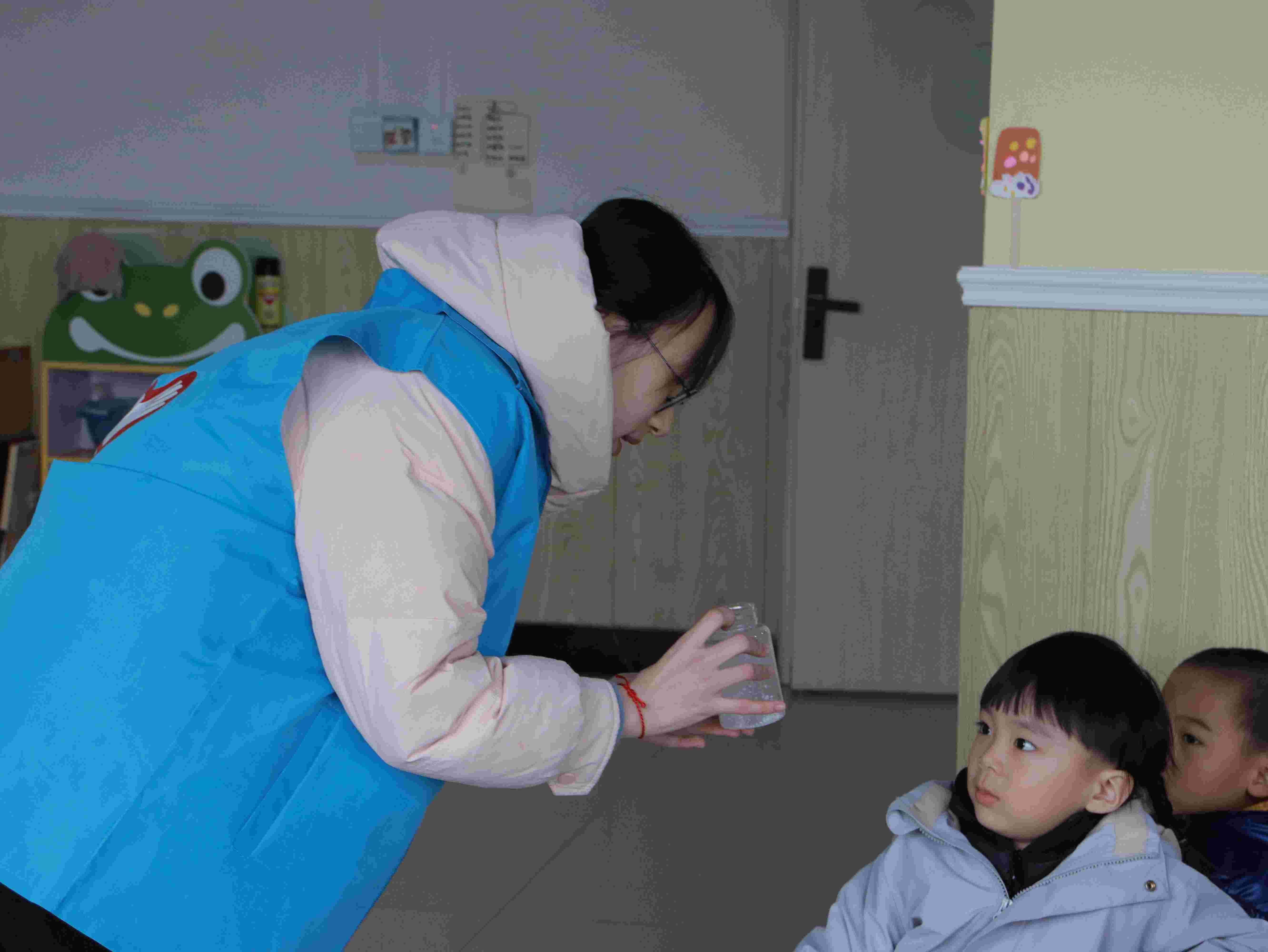 ֪ʶļ䣬ȫСʿ