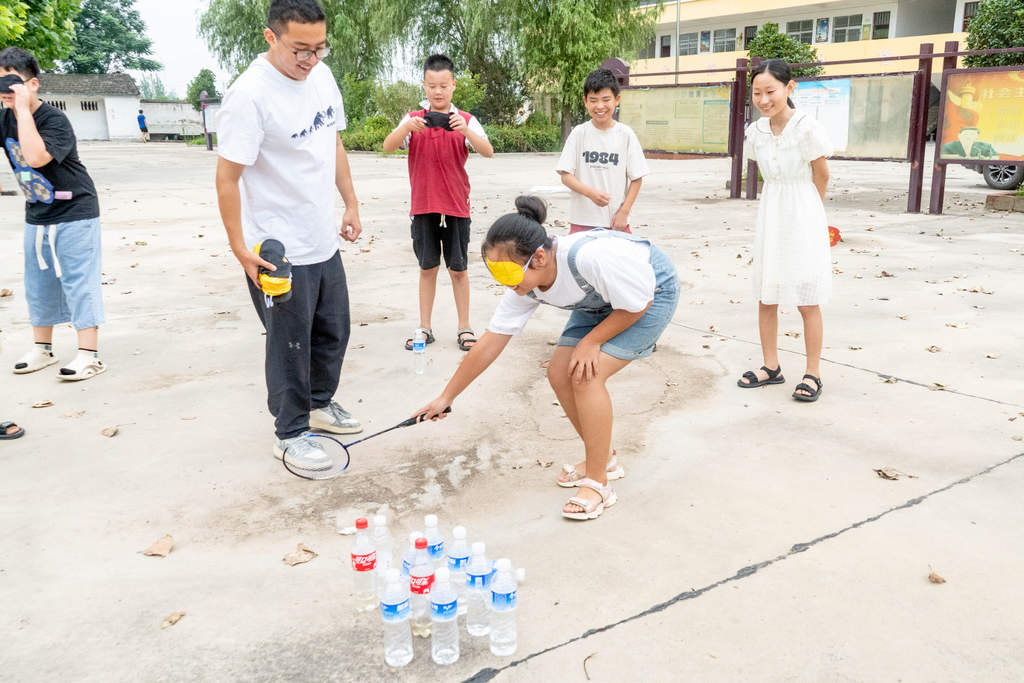 ���������ض���ӪС�ӳ�ʶ�����ҡ��������Ž������