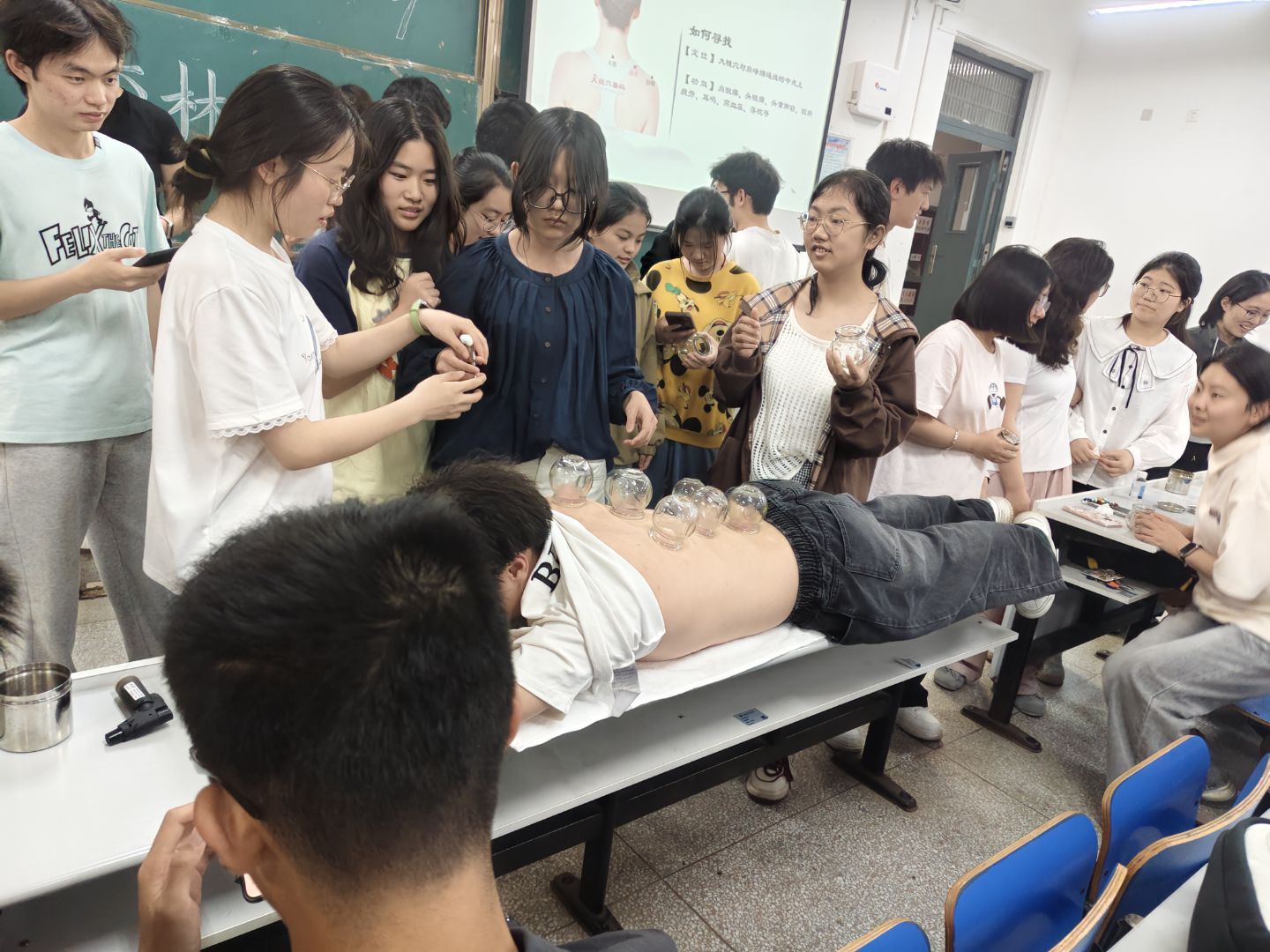 °ҽѧѧɹٰ조Сѵͳҽ