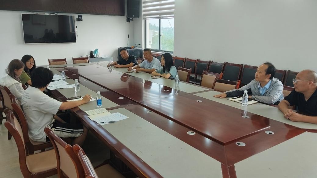 �ഺ����������ʵ���������