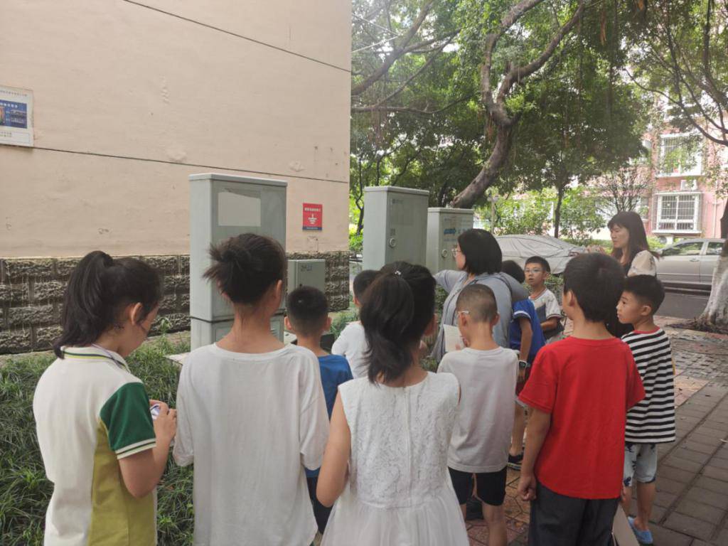 ��ϵ��һ��һС�����ػ�����Ϧ�����á����ɶ�������ѧ���ʵ���ŶӸ�����������չ־Ը����