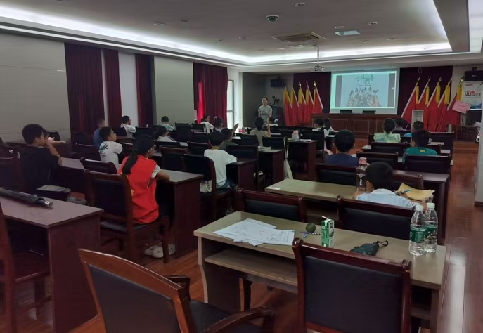 ��ʫ������ͯ�Ľ��㡪����ʫ��̽�У��ž䴫н���������ʵ���Ŷ�������ɽ��������ʵ���е��Ļ�����˼��