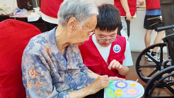 ������ѧ������ů�����ļʣ��ഺ����չ���