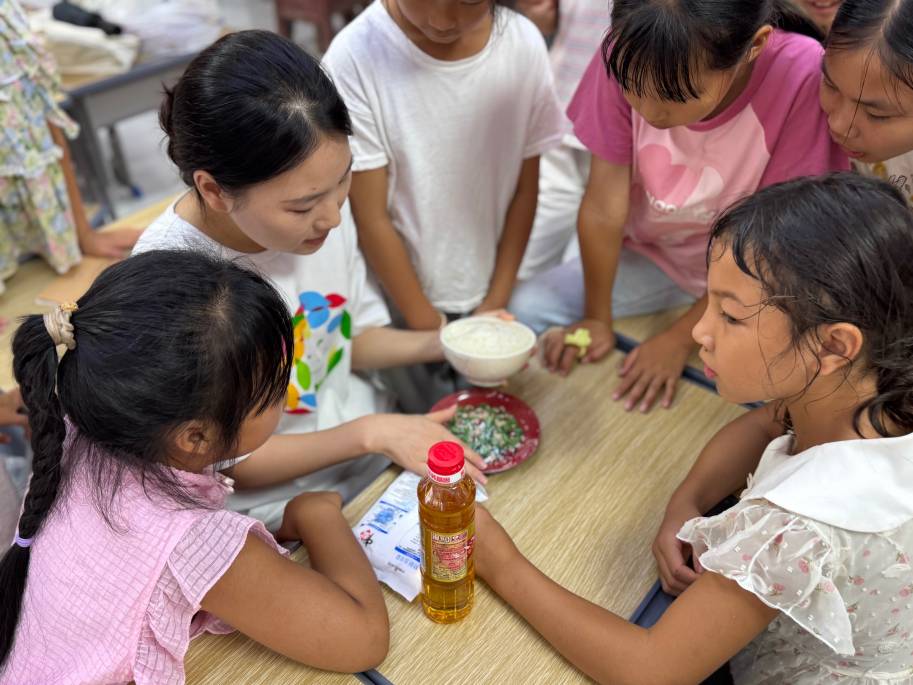 Ӫ���������磬����������ͯ�� �������ϴ�ѧ֧�̶Ӹ�������չӪ������